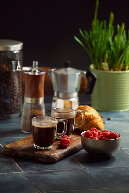 Kostenloses Foto stillleben mit kaffeezubereitungskonzept