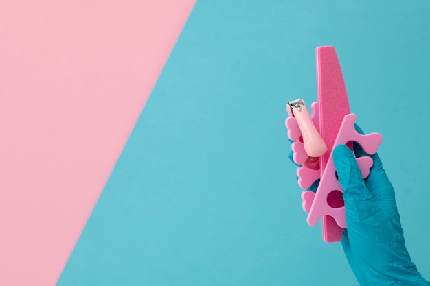 Kostenloses Foto stillleben mit werkzeugen für die nagelkunst