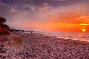 Kostenloses Foto strand bei sonnenuntergang