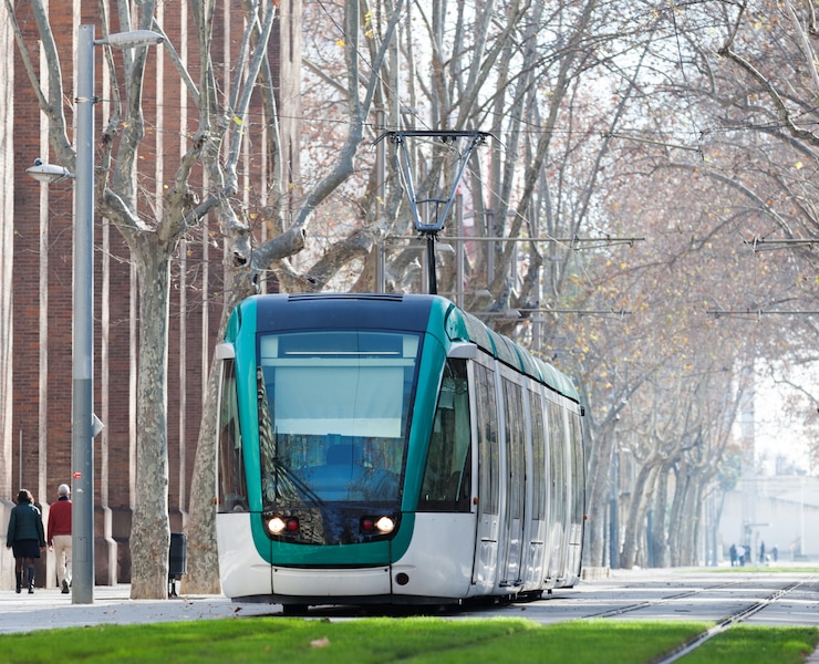 Kostenlose Foto straßenbahn auf der straße
