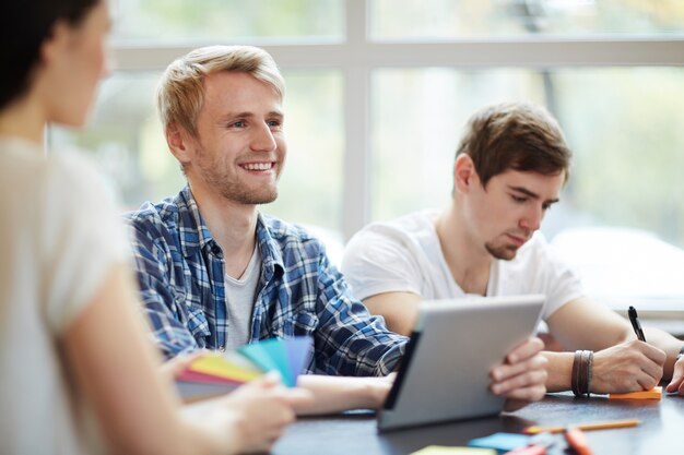 Studenten bei der Konferenz