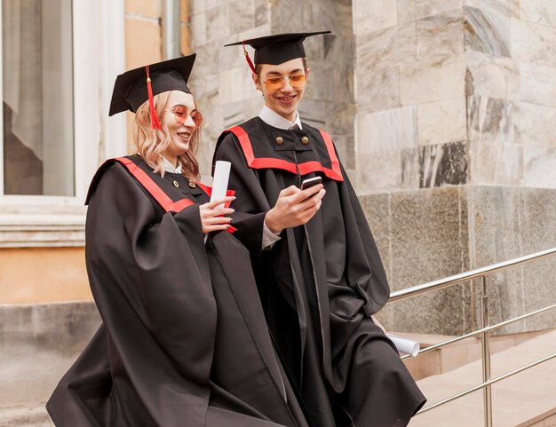 Studenten, die mobil prüfen