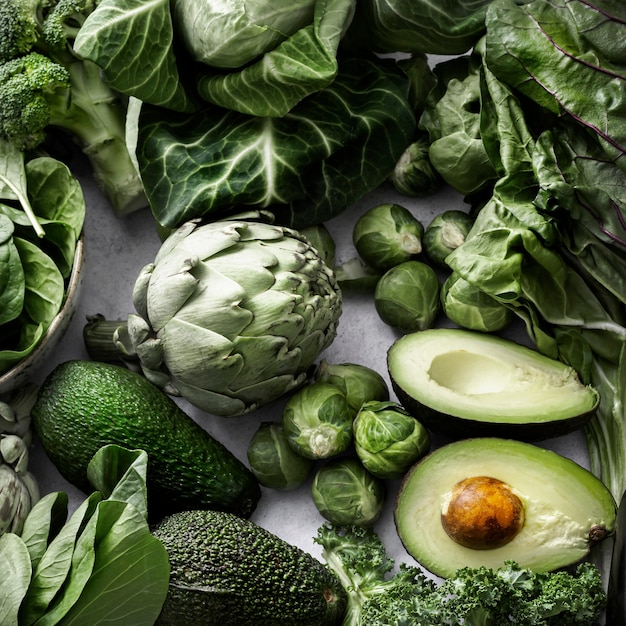 Kostenloses Foto superfood mit grünem gemüse