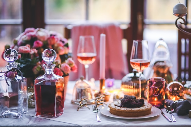 Kostenloses Foto tabelle bereit für das abendessen