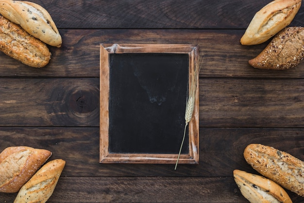 Tafel mit Bäckerei in den Ecken