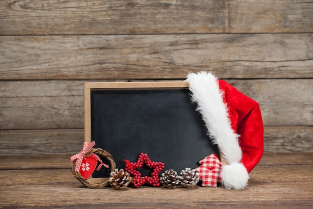 Tafel mit einem Hut Weihnachtsmann