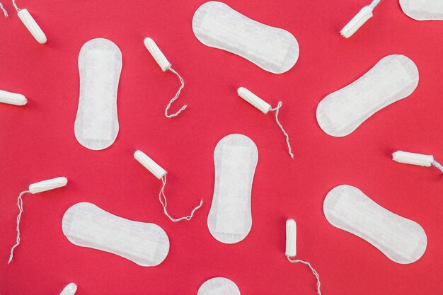 Tampons und Damenbinden