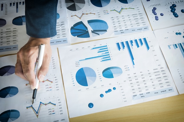 Diagramm zur Analyse von Abwesenheitsmanagement-Daten und Urlaubsantrag sowie Krankmeldung