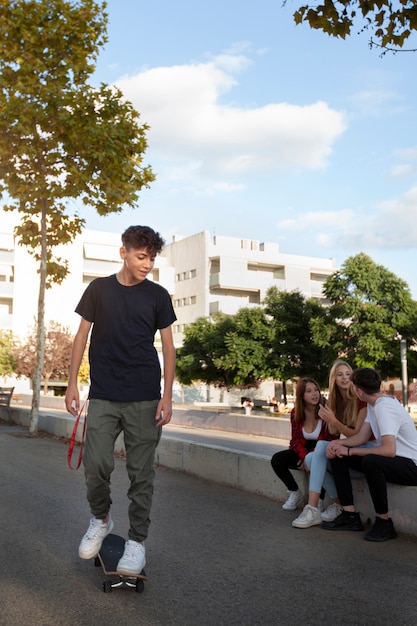 Teenager-Lifestyle in der Stadt