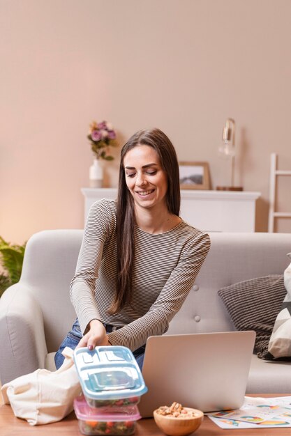 Telearbeit Mittagspause von zu Hause aus