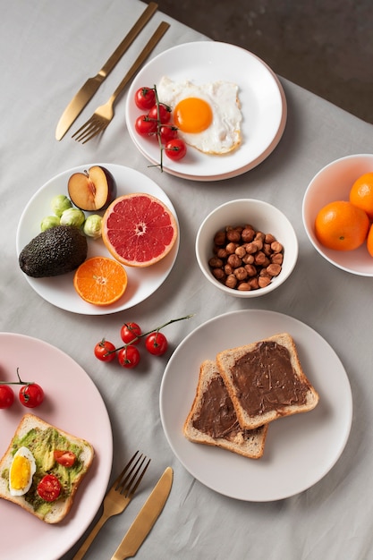 Kostenloses Foto tisch voller essen hautnah