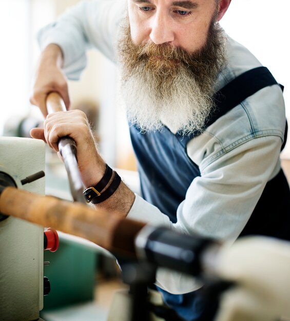 Tischler-Handwerker-Handwerks-hölzernes Werkstatt-Konzept