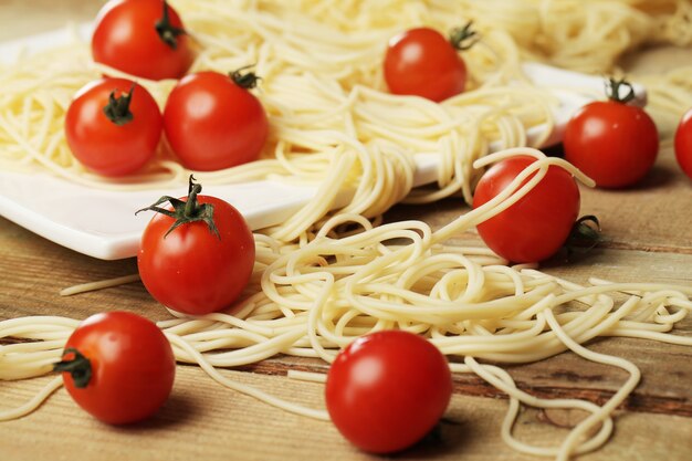 Tomaten und Spaghetti