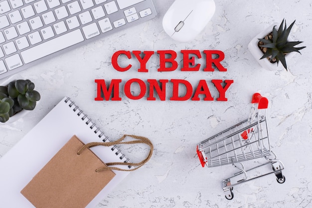 Kostenloses Foto top view cyber monday-sortiment