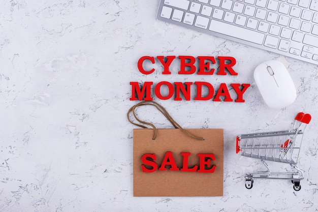 Top View Cyber Monday-Sortiment