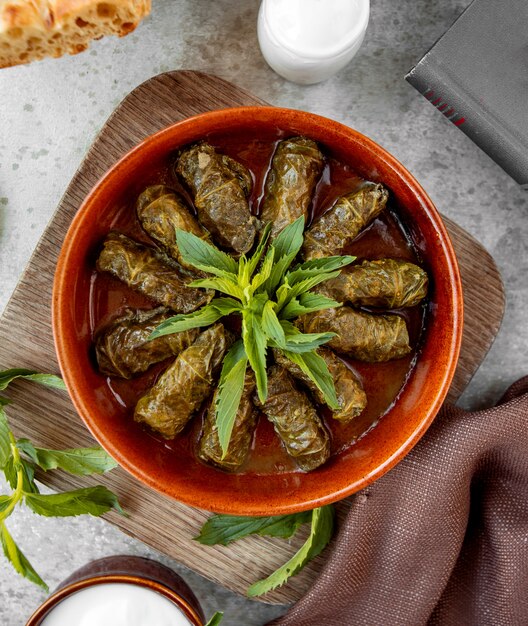 Traditionelle Dolma auf der Tischoberansicht