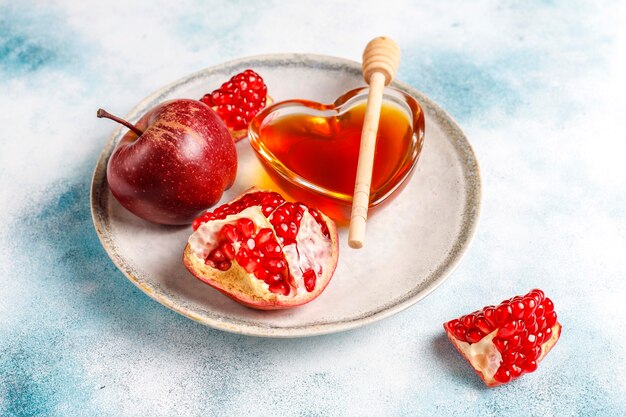 Traditionelles Essen des jüdischen Neujahrs - Rosh Hashana.