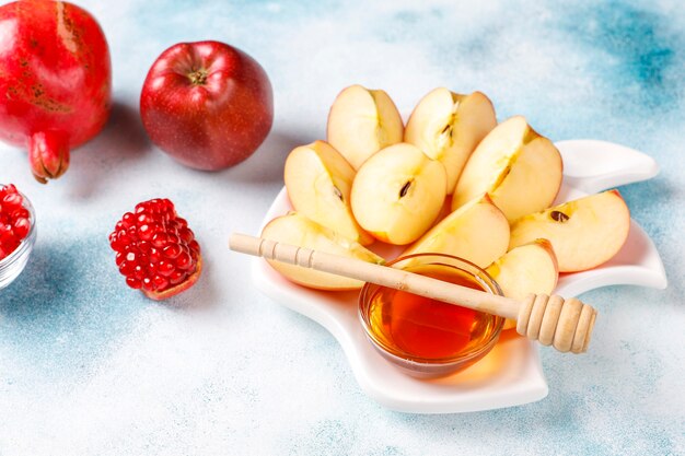 Traditionelles Essen des jüdischen Neujahrs - Rosh Hashana.