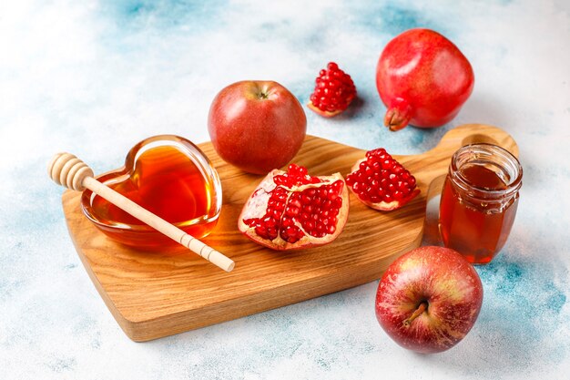 Traditionelles Essen des jüdischen Neujahrs - Rosh Hashana.