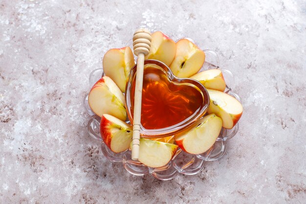 Traditionelles Essen des jüdischen Neujahrs - Rosh Hashana.