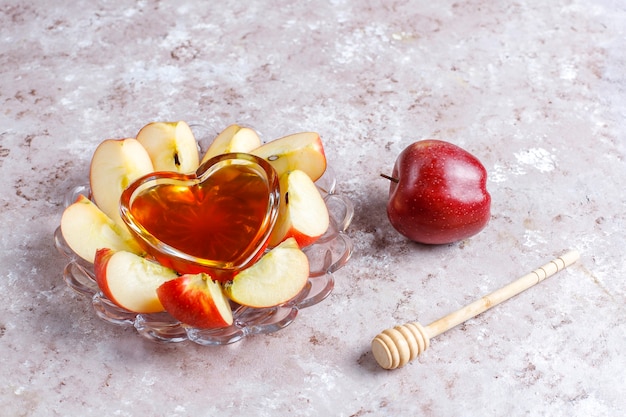 Traditionelles Essen des jüdischen Neujahrs - Rosh Hashana.