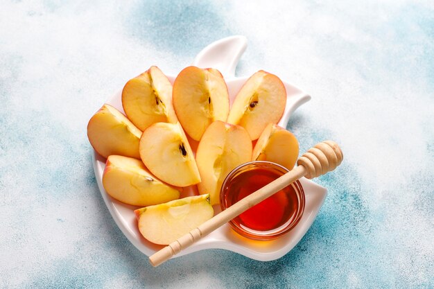 Traditionelles Essen des jüdischen Neujahrs - Rosh Hashana.