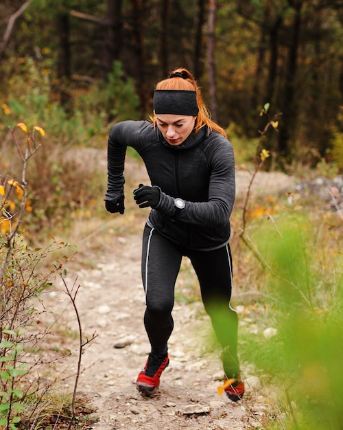 Kostenloses Foto training im freien im wald