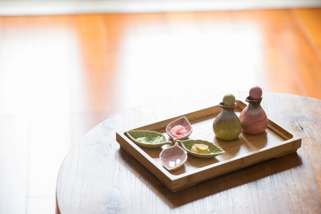 Tray mit der medizinischen Behandlung