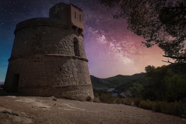 Turm von Torre des Carregador in Spanien