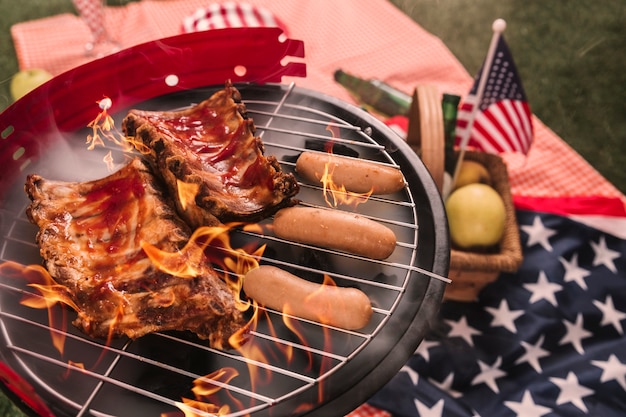 USA-Unabhängigkeitstagkonzept mit Grill