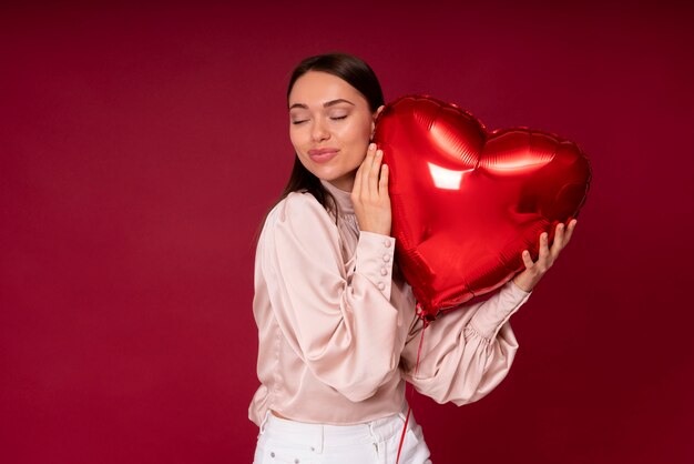 Valentinstagsfeier mit Luftballons