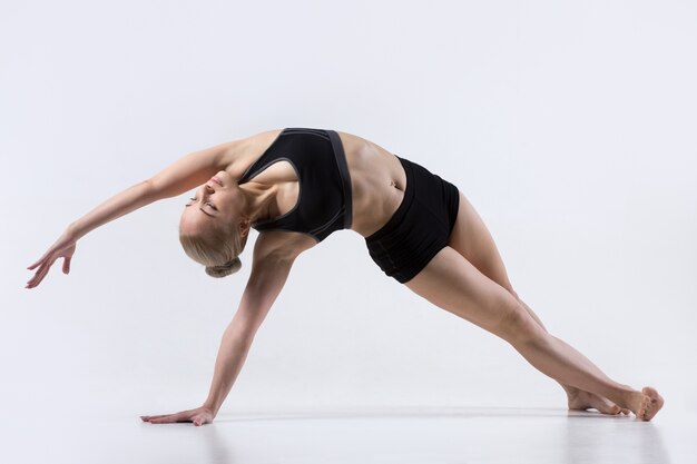 Vasisthasana Pose mit Biegen