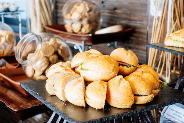 Kostenloses Foto veranstaltung hochzeit buffet snack fleisch