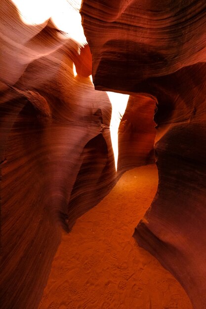 Vertikale Aufnahme des Antelope Canyon in Arizona