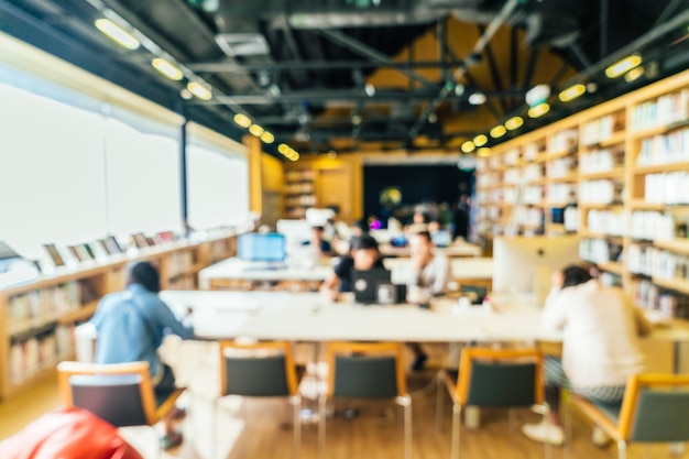 Kostenloses Foto verwischen sie bibliotheksinnenhintergrund