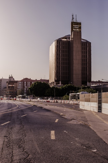 Kostenloses Foto verwüstetes stadtbild