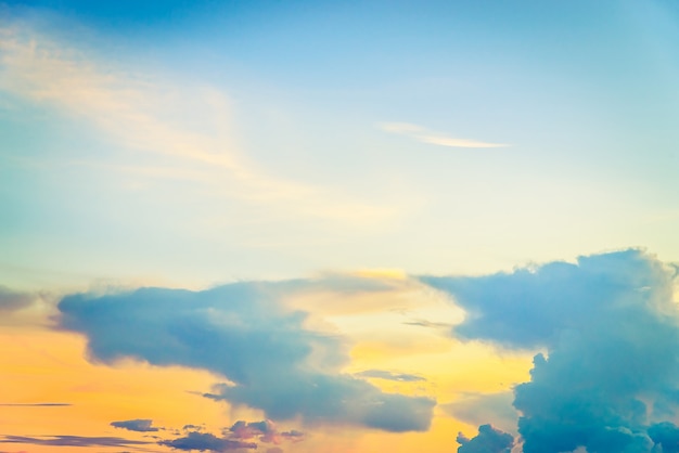 Vintage Wolke am Himmel