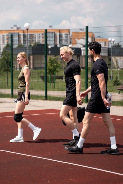 Volleyballspieler, die ein Gleiches haben