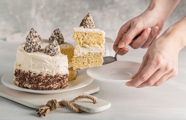 Vorderansicht des köstlichen Kuchenkonzepts