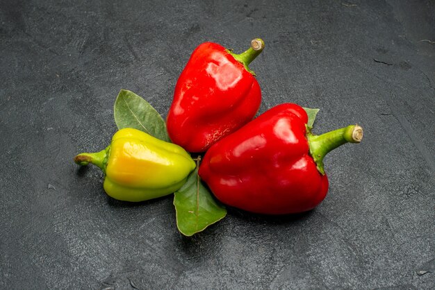 Vorderansicht frische Paprika