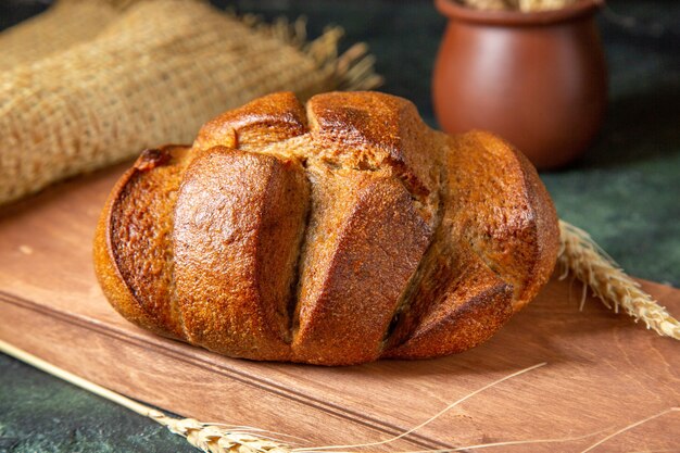 Vorderansicht frisches Brot