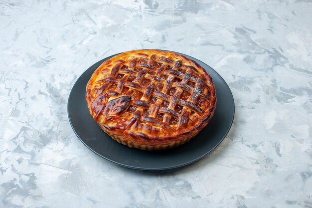 Vorderansicht fruchtiger Kuchen mit Gelee auf hellem Hintergrund backen Foto Keks Keks Kuchen Dessert Farbe Teekuchen