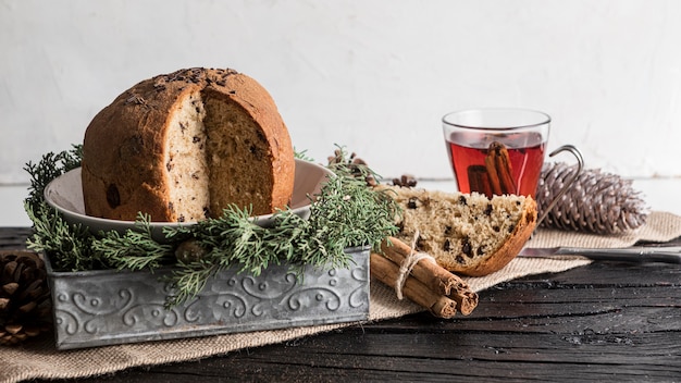 Kostenloses Foto vorderansicht köstliches weihnachtsessen