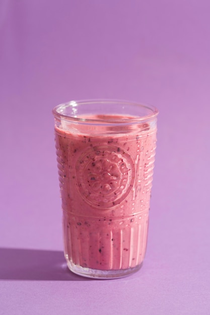 Vorderansicht rosa Smoothie