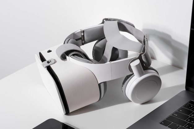 VR-Headset mit Computerspieltechnologie