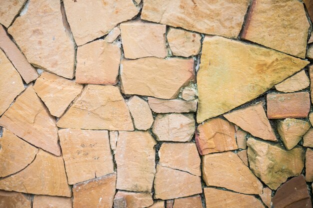 Wall of unregelmäßigen Steinen