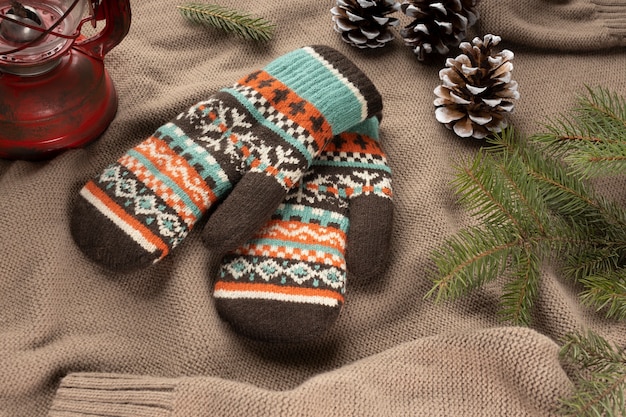 Warme Winterhandschuhe mit hohem Winkel