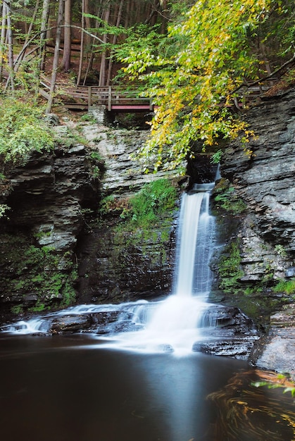 Wasserfall im Berg