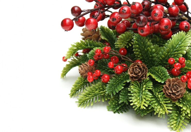 Kostenlose Foto weihnachten hintergrund mit beeren und kranz