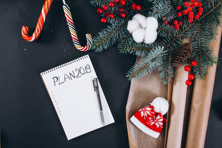 Kostenlose Foto weihnachtshintergrundplan auf schwarzem hintergrund